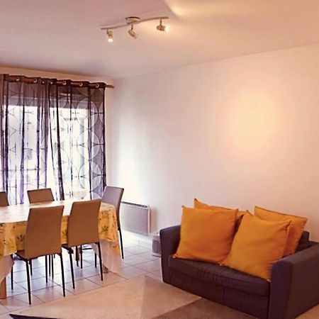 Superbe appartement T2 de 50m2 près de Genève à Saint Julien en Genevois idéal pour couple avec 2 enfants jusqu'à 18 ans Extérieur photo